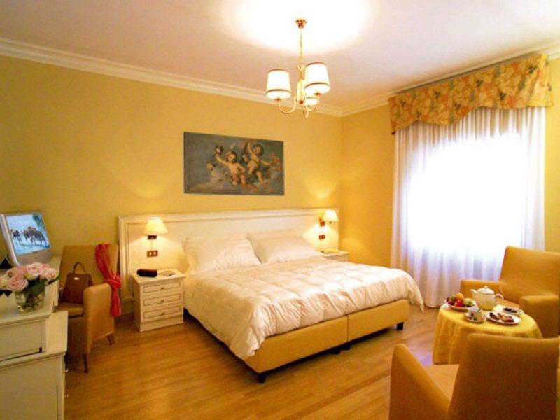 Ambasciatori Place Hotel Fiuggi Exteriör bild