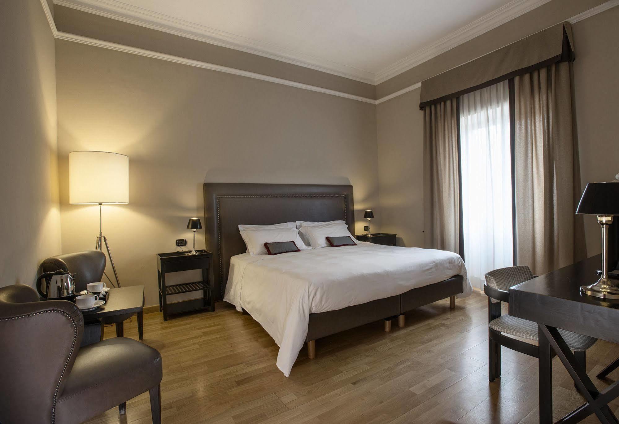 Ambasciatori Place Hotel Fiuggi Exteriör bild
